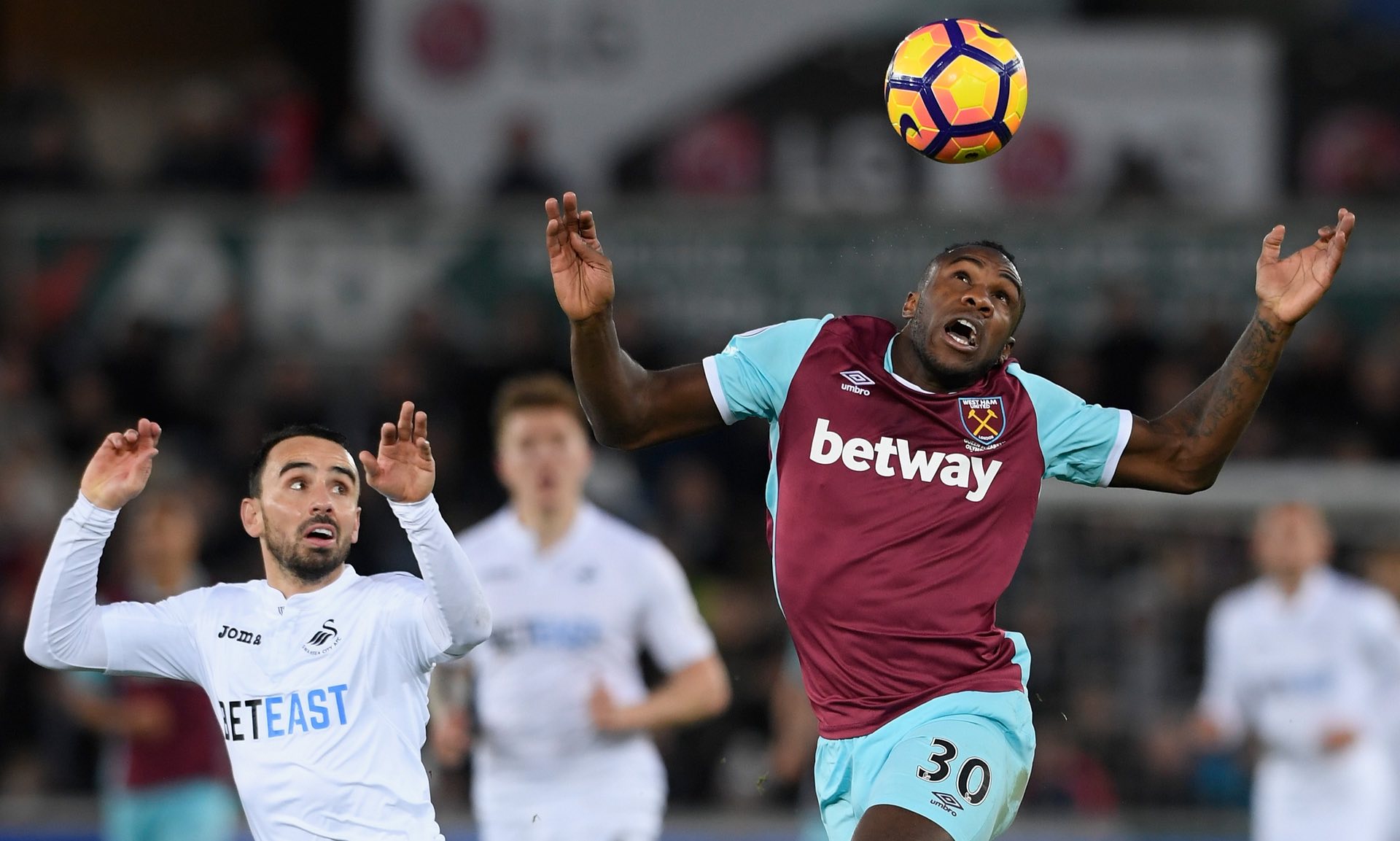 何在球队建 何在球队建